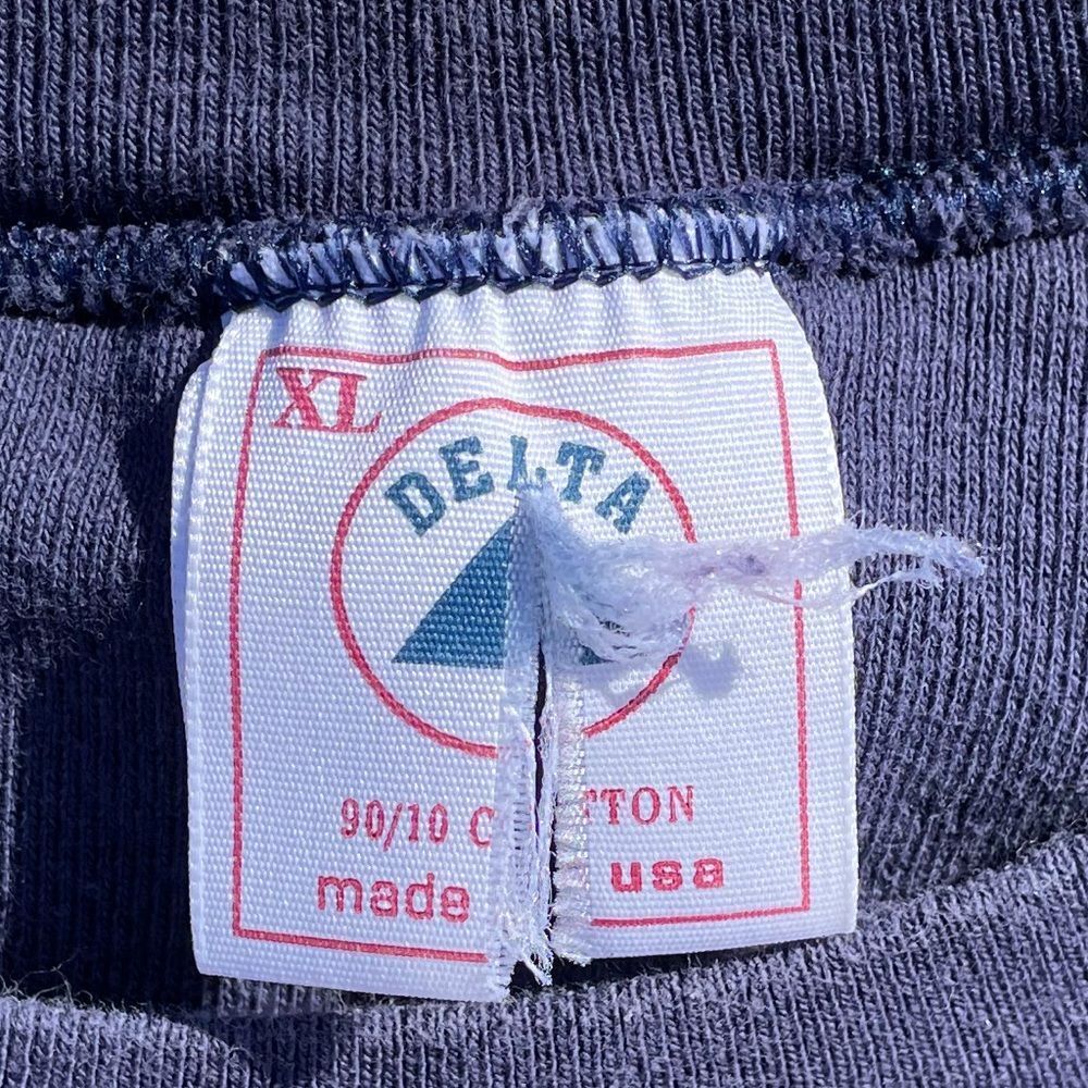 Wolves Wolf Vtg 1990s Delta Crewneck Sweatshirt Men’s Size (XL) - Picture 4 of 9